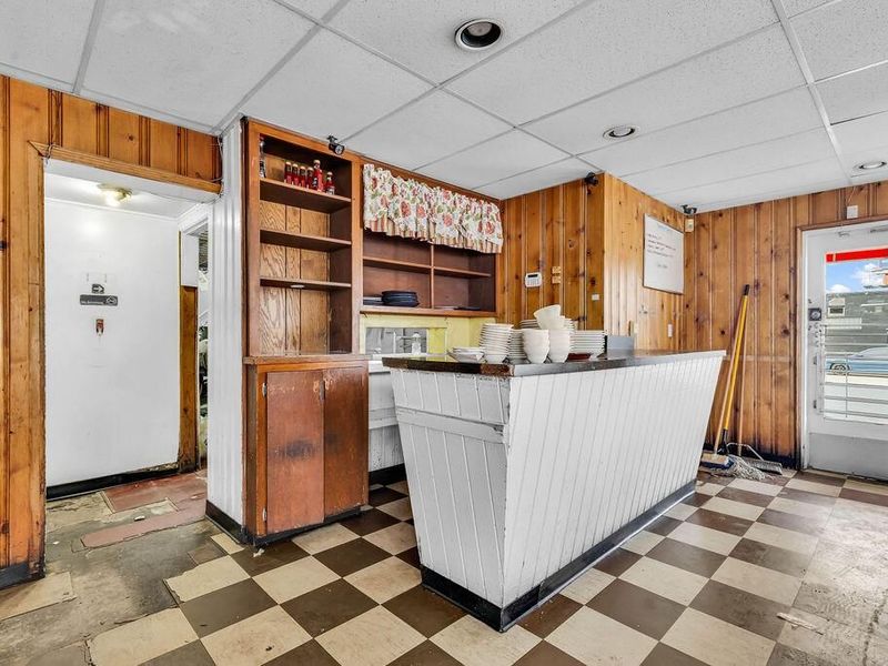 2924 E Main Street, Columbus, OH 43209 Photo 17