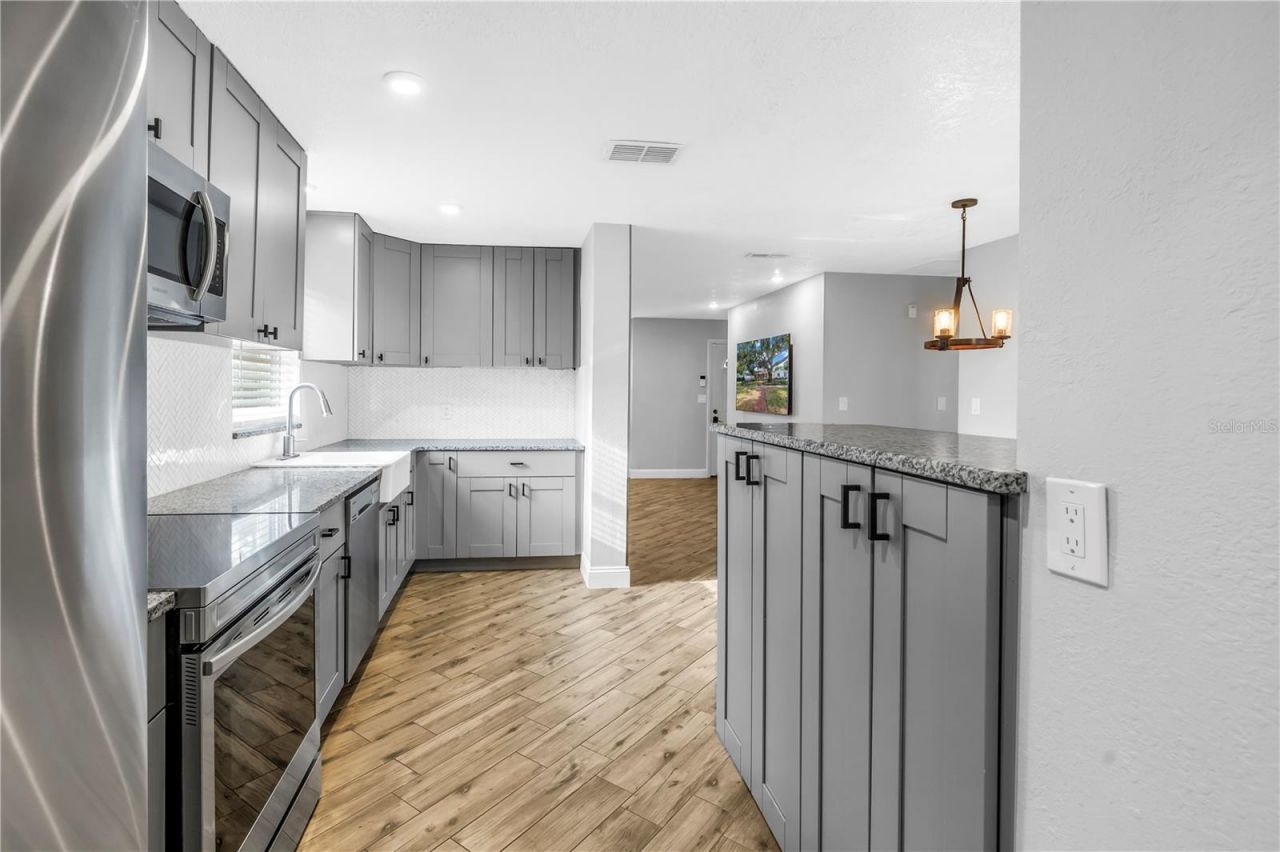 712 43rd Avenue N, Saint Petersburg, FL 33703 Photo