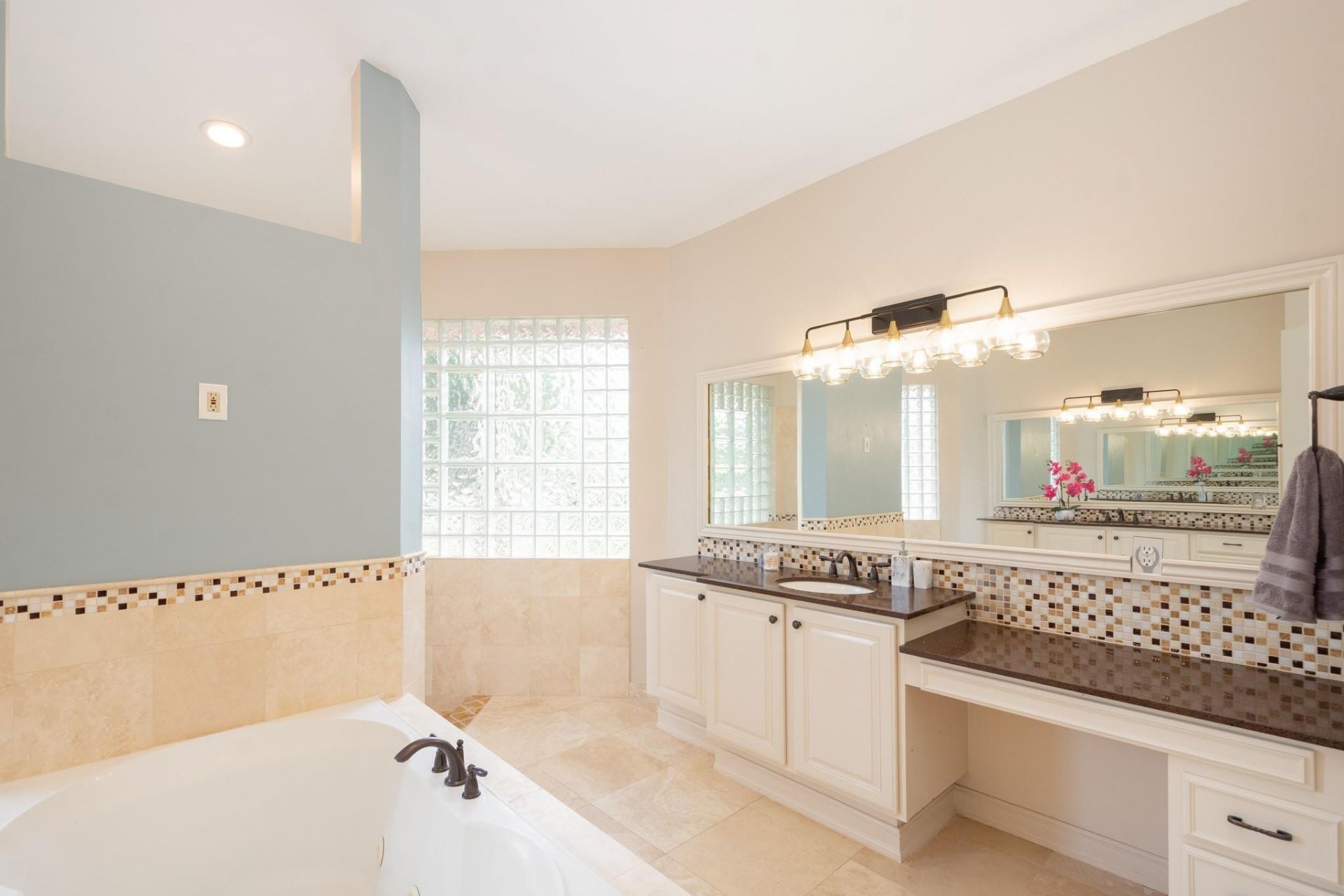 11430 NW 18th Street, Plantation, FL 33323 Photo