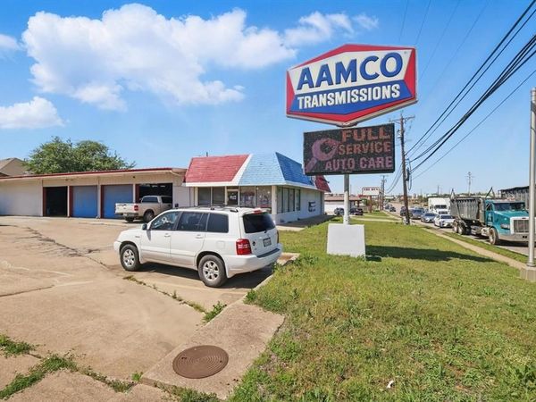 318 S Industrial Boulevard, Euless, TX 76040