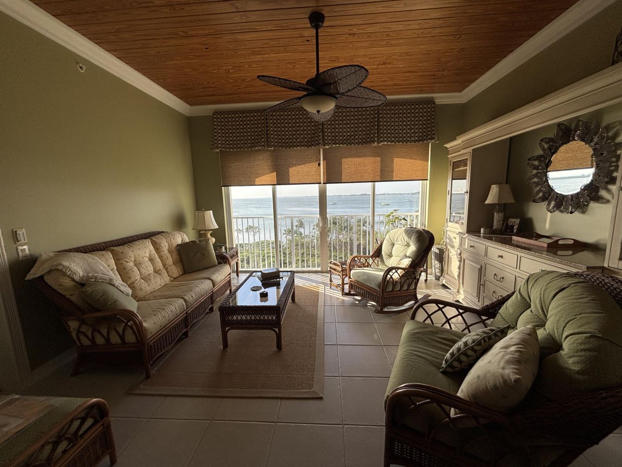 27 Harbour Isle Drive W, Unit Ph-4, Fort Pierce, FL 34949 Photo