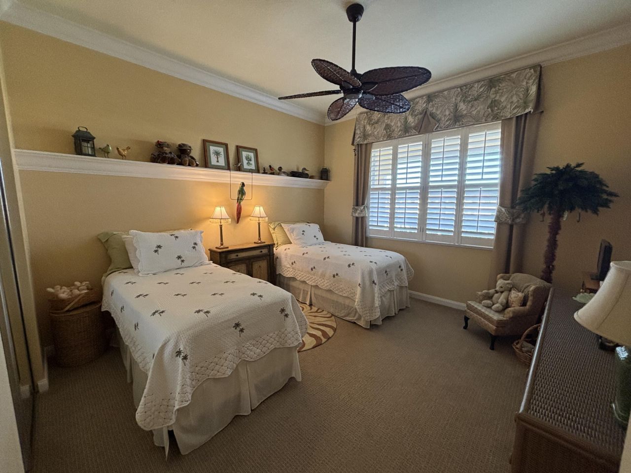 27 Harbour Isle Drive W, Unit Ph-4, Fort Pierce, FL 34949 Photo