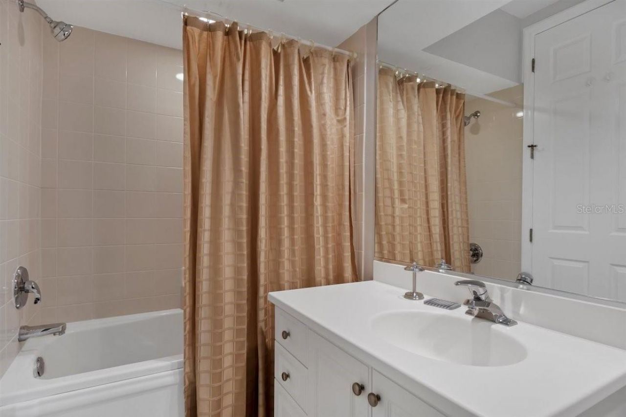 3510 54th Drive W, Unit 201, Bradenton, FL 34210 Photo