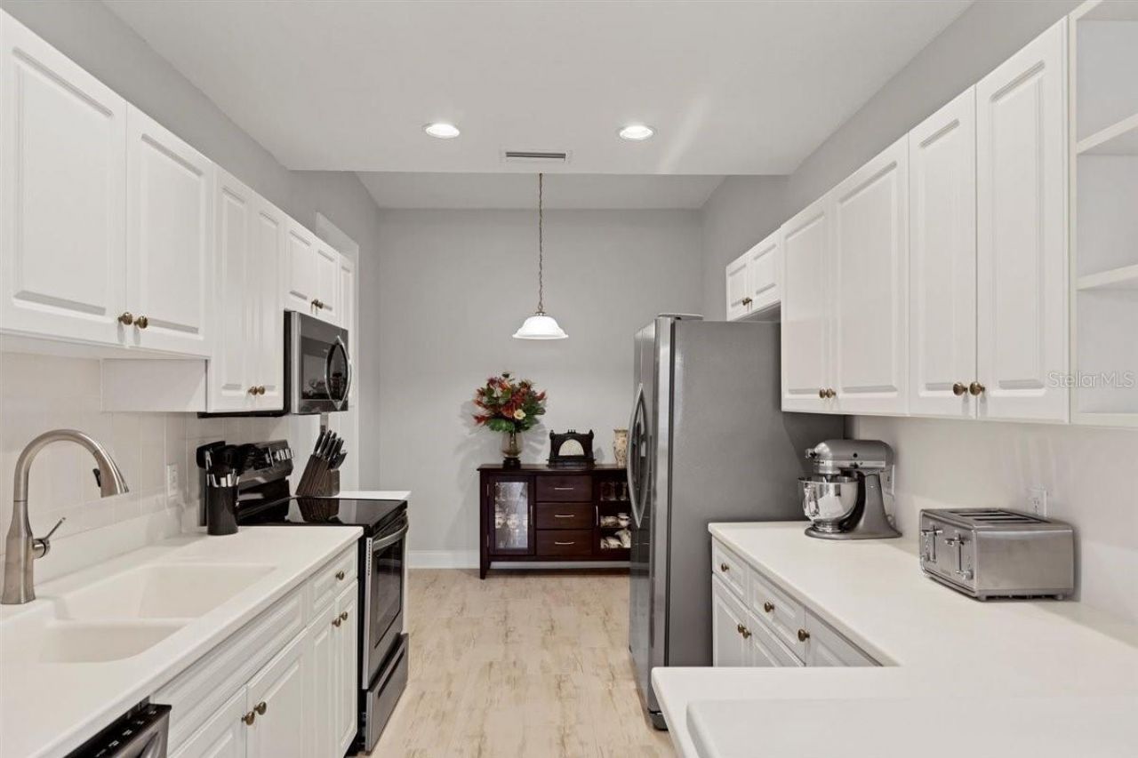 3510 54th Drive W, Unit 201, Bradenton, FL 34210 Photo