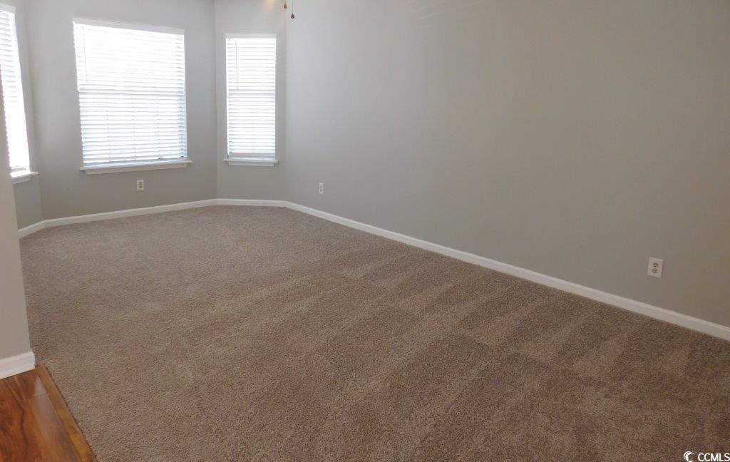 910 Emanon St. Photo 7