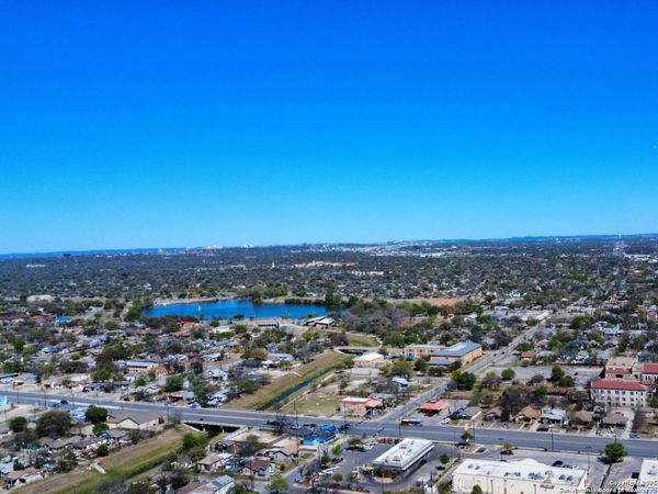 120 Henry St, San Antonio, TX 78207