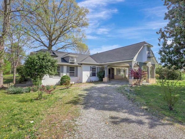 201 Blythe Ferry Road, Cleveland, TN 37312