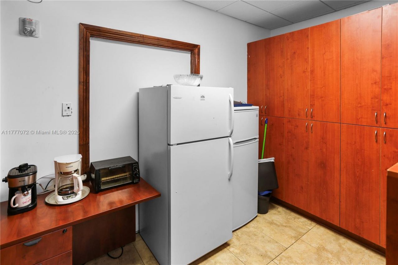 7791 NW 46th St, Unit 214 & 215, Doral, FL 33166 Photo