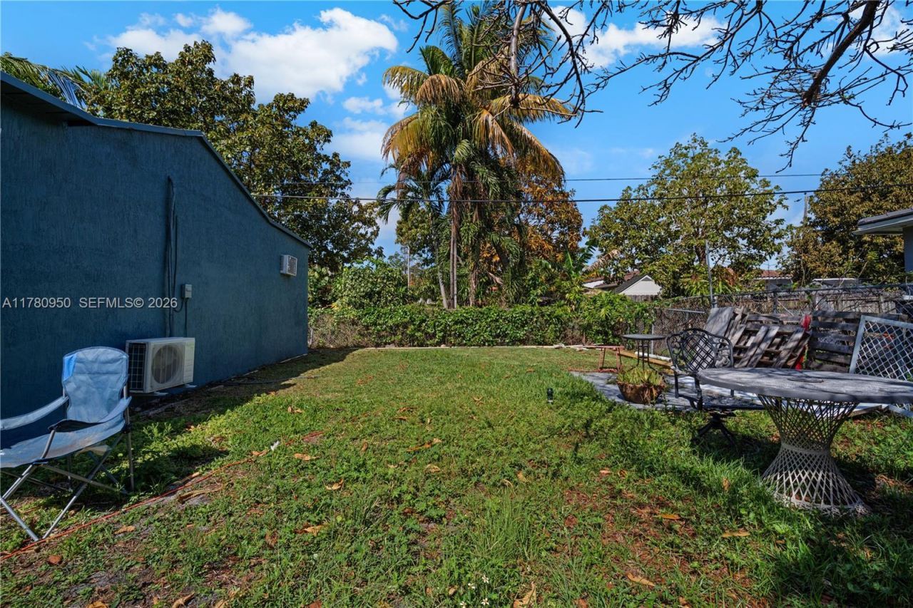 1114 SW 13th Ct, Miami, FL 33135 Photo