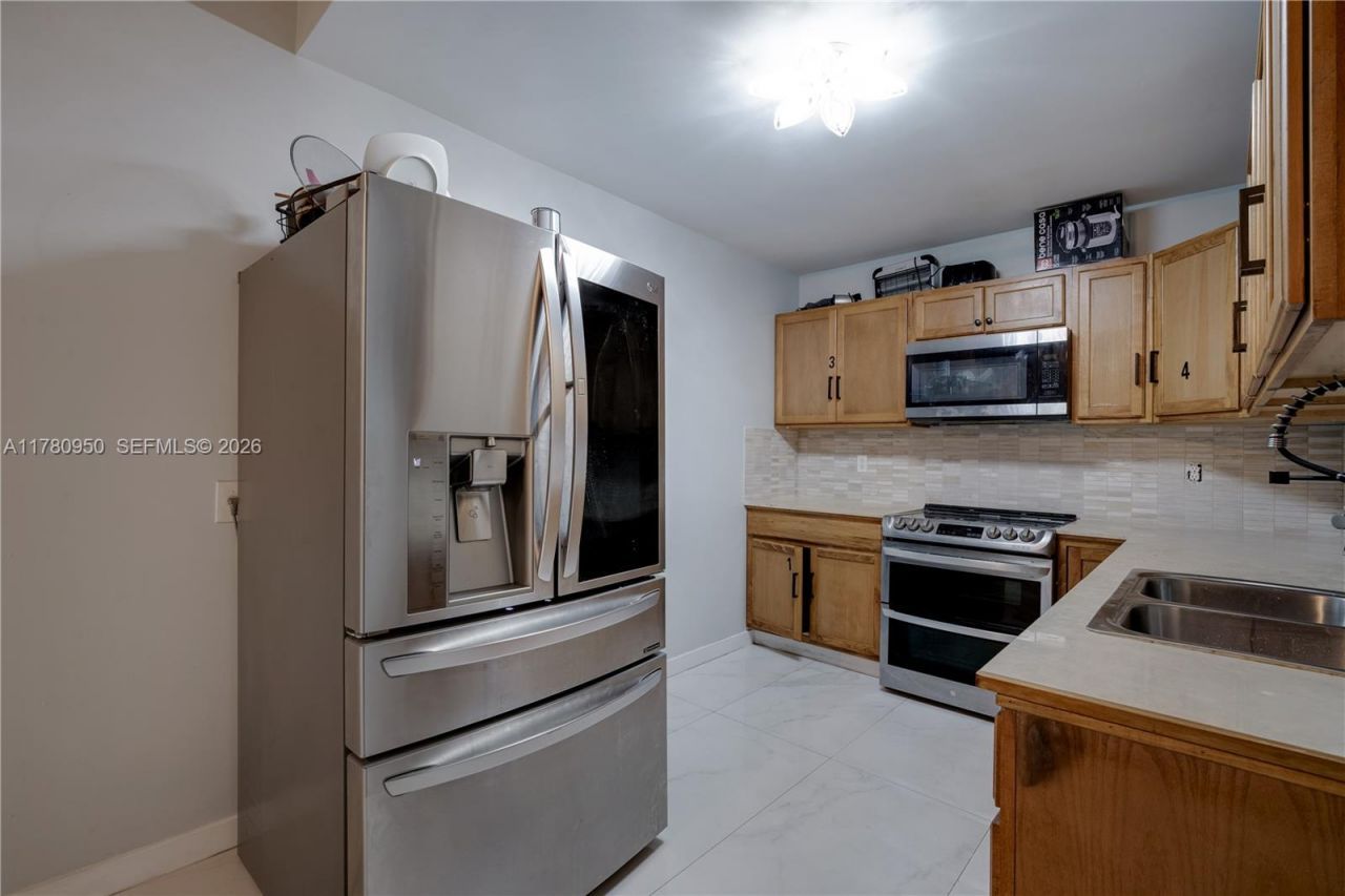 1114 SW 13th Ct, Miami, FL 33135 Photo