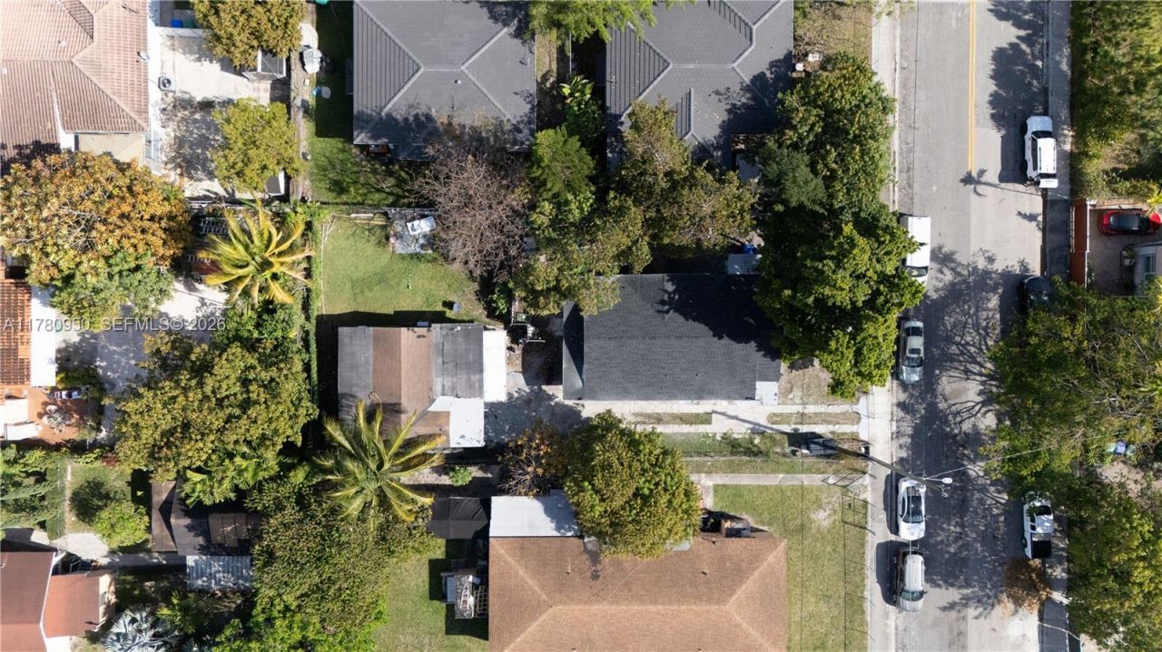 1114 SW 13th Ct, Miami, FL 33135 Photo