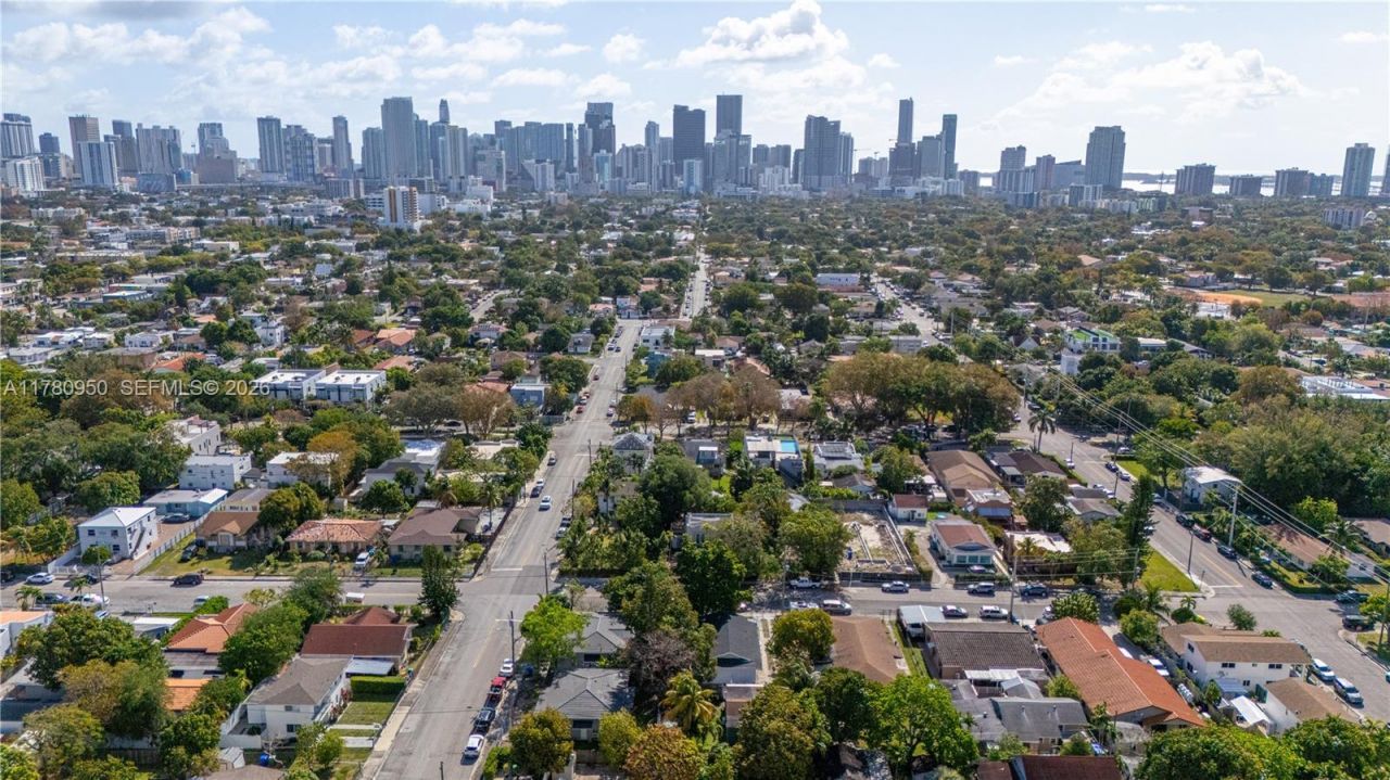 1114 SW 13th Ct, Miami, FL 33135 Photo