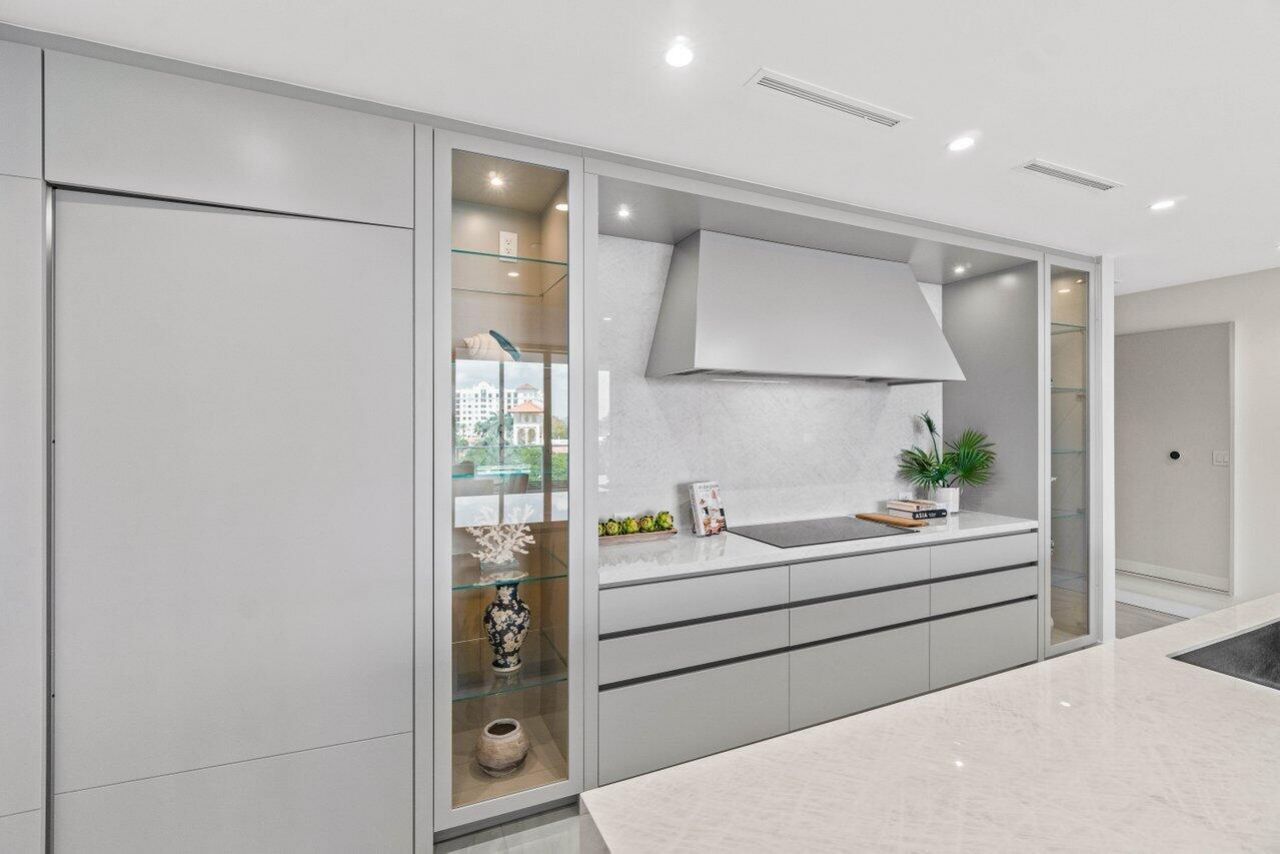 220 SE Mizner Boulevard, Unit 404, Boca Raton, FL 33432 Photo