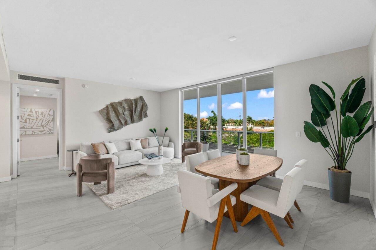 220 SE Mizner Boulevard, Unit 404, Boca Raton, FL 33432 Photo