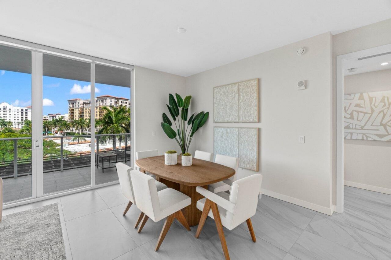 220 SE Mizner Boulevard, Unit 404, Boca Raton, FL 33432 Photo