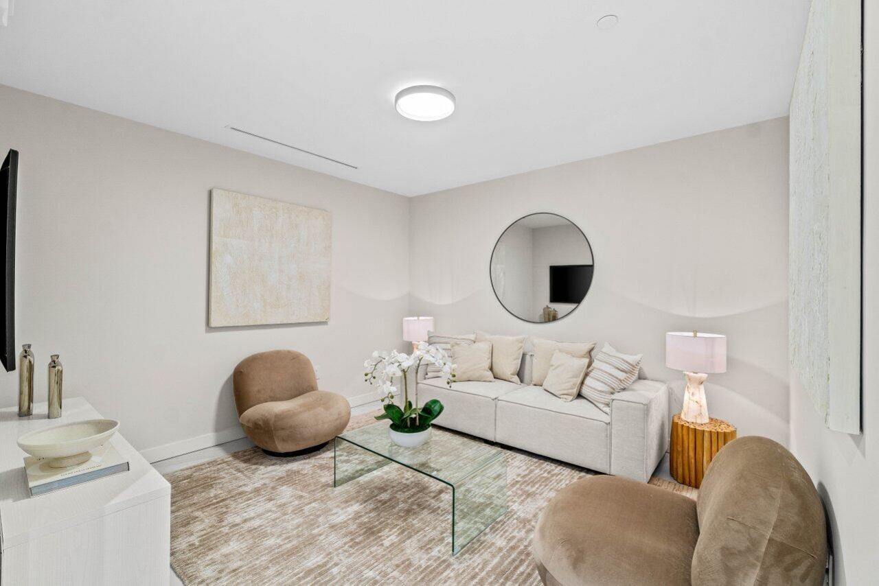 220 SE Mizner Boulevard, Unit 404, Boca Raton, FL 33432 Photo