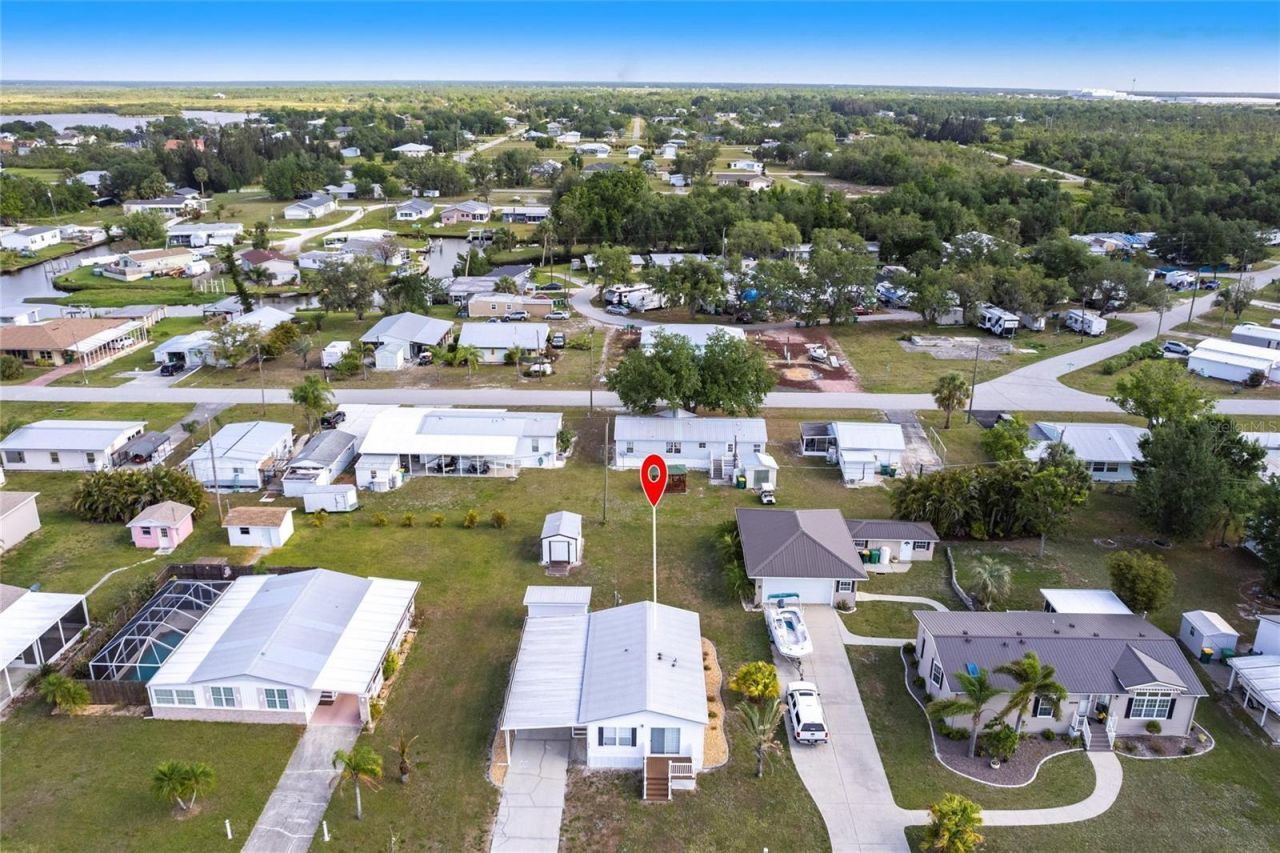 29192 Crawford Avenue, Punta Gorda, FL 33982 Photo