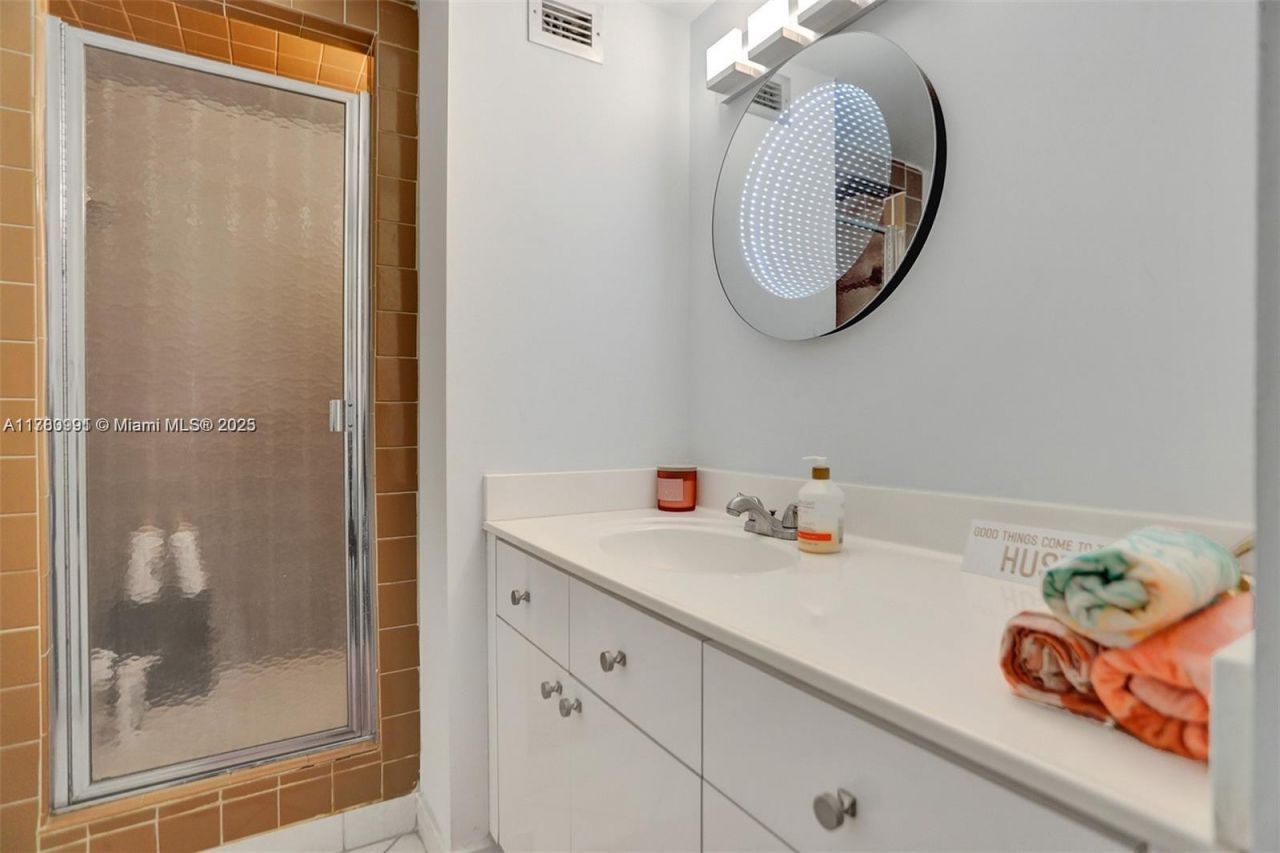 18041 Biscayne Blvd, Unit 1603, Aventura, FL 33160 Photo