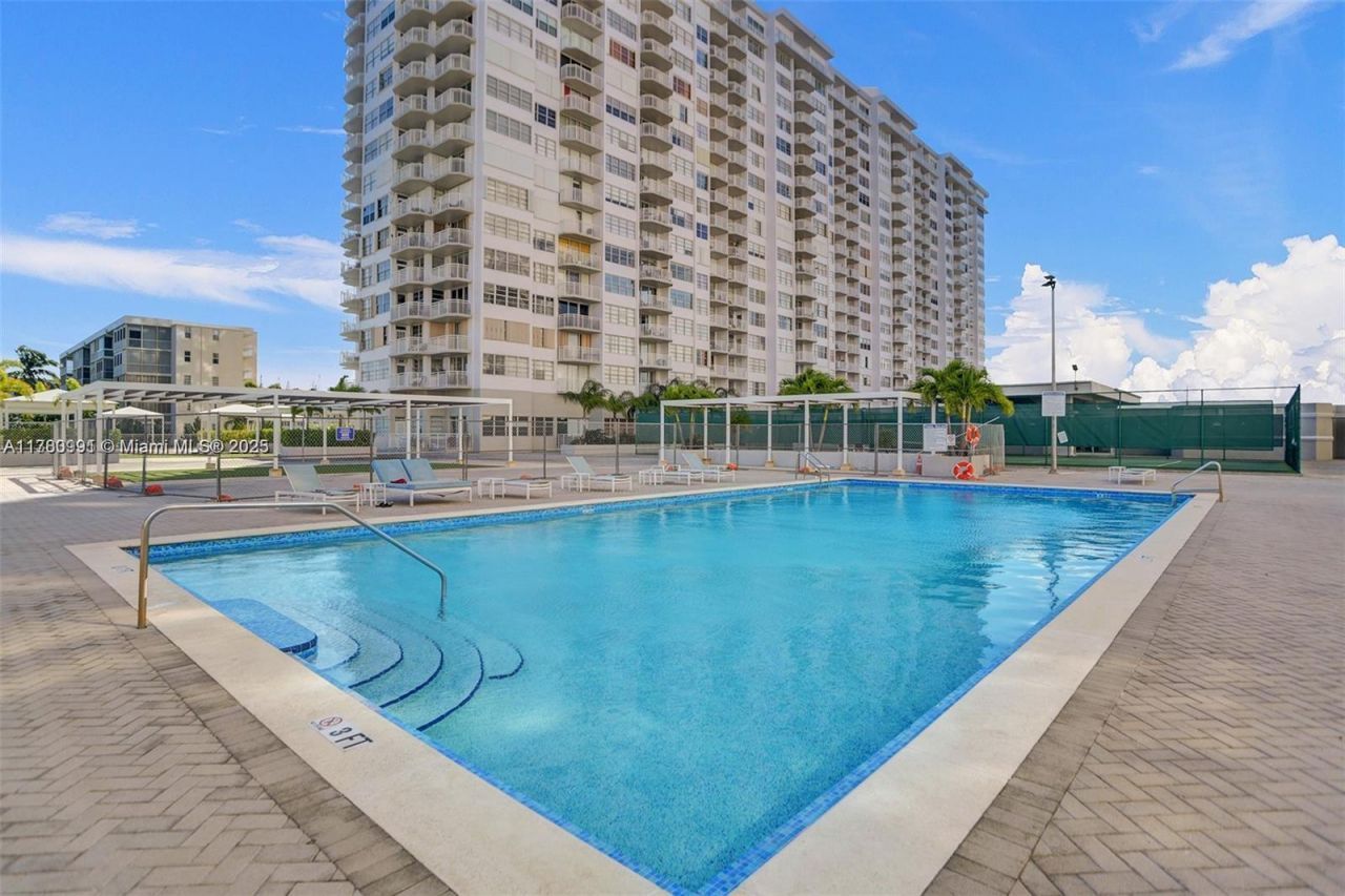 18041 Biscayne Blvd, Unit 1603, Aventura, FL 33160 Photo