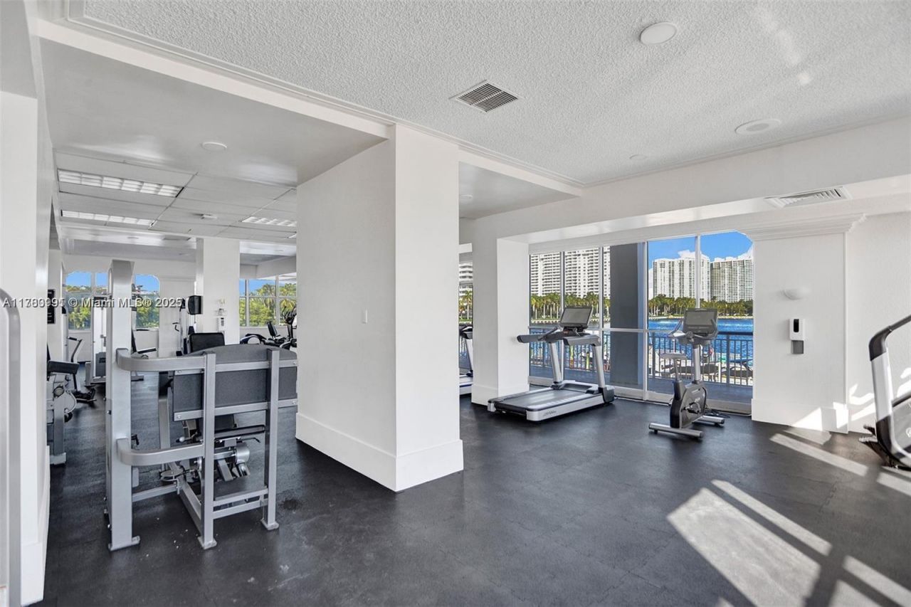 18041 Biscayne Blvd, Unit 1603, Aventura, FL 33160 Photo