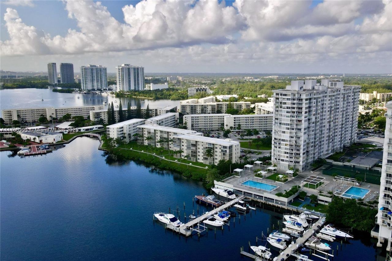 18041 Biscayne Blvd, Unit 1603, Aventura, FL 33160 Photo