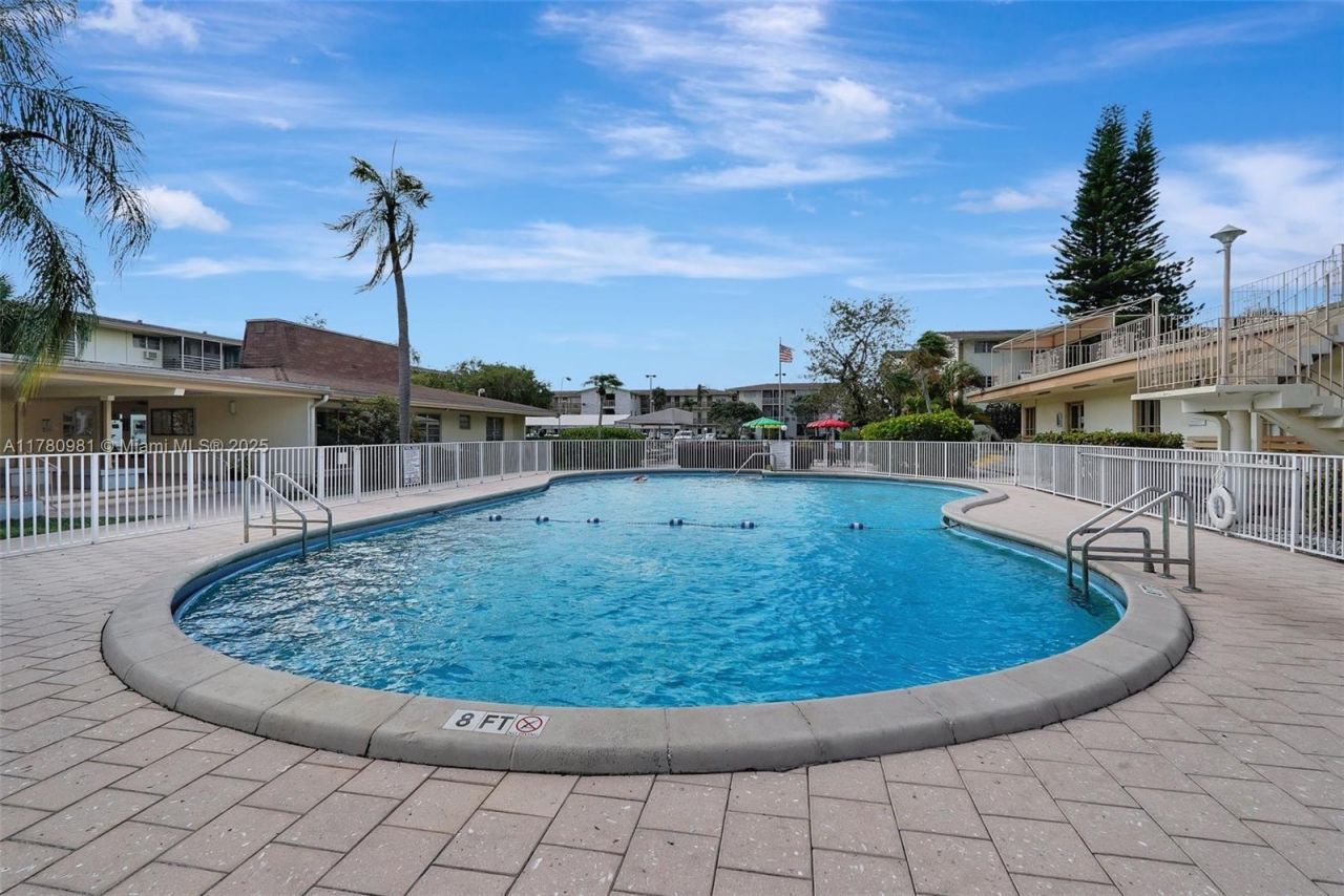 16801 NE 13th Ave, Unit 206, Miami, FL 33162 Photo