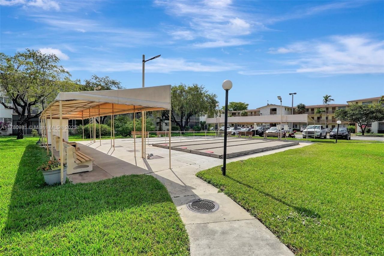 16801 NE 13th Ave, Unit 206, Miami, FL 33162 Photo