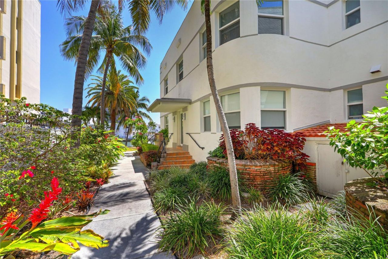 6911 Bay Dr, Unit 3, Miami Beach, FL 33141 Photo