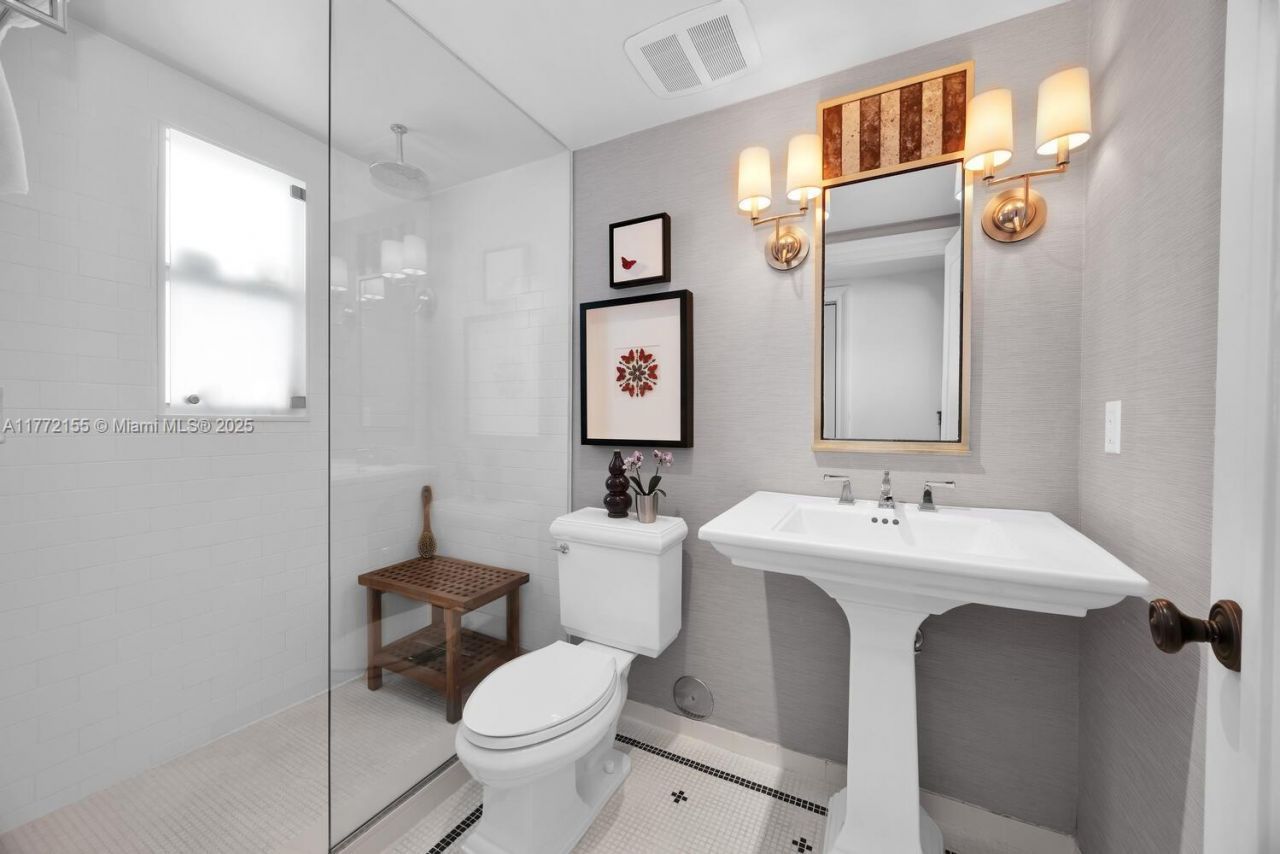 6911 Bay Dr, Unit 3, Miami Beach, FL 33141 Photo