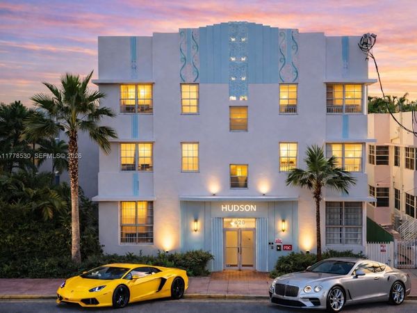 420 15th St, Unit 302, Miami Beach, FL 33139