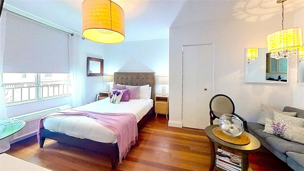 420 15th St, Unit 302, Miami Beach, FL 33139 Photo