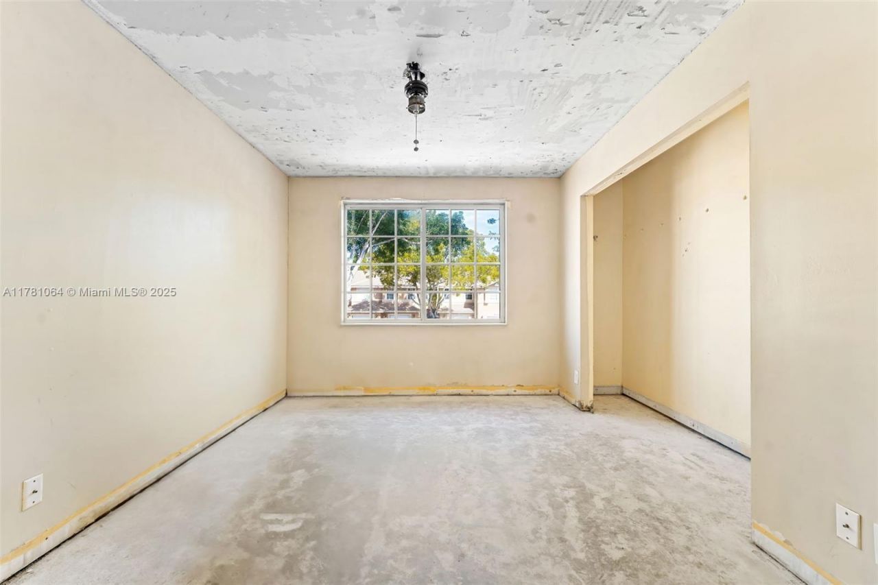 10140 Royal Palm Blvd, Coral Springs, FL 33065 Photo