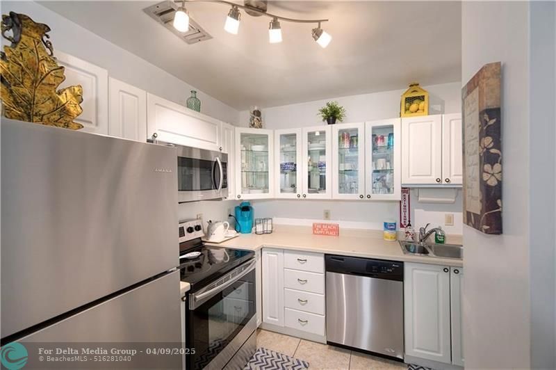 2613-2615 NE 33rd Avenue, Fort Lauderdale, FL 33308 Photo