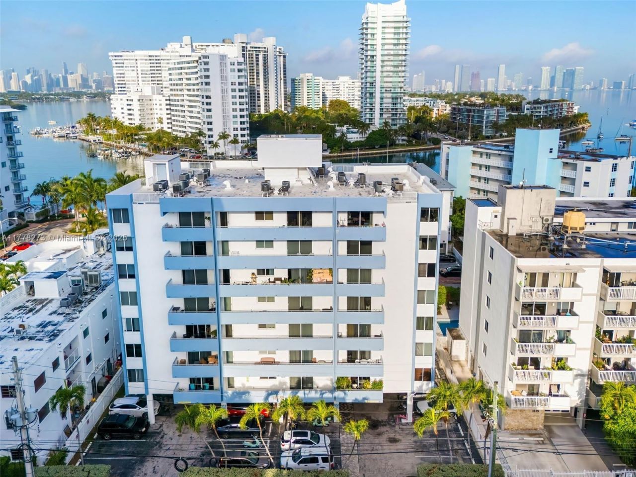 1658 Bay Rd, Unit 504, Miami Beach, FL 33139 Photo