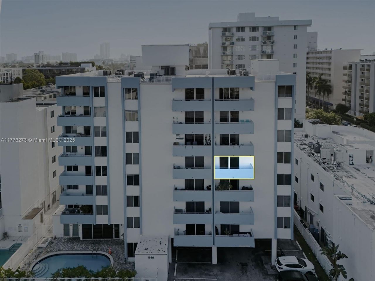 1658 Bay Rd, Unit 504, Miami Beach, FL 33139 Photo