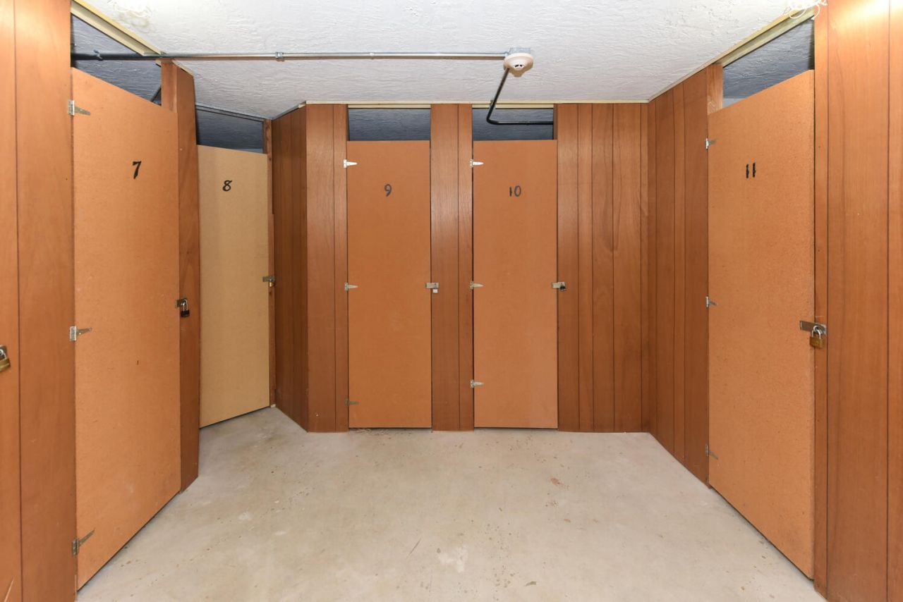 3960 Oaks Clubhouse Drive, Unit 209, Pompano Beach, FL 33069 Photo