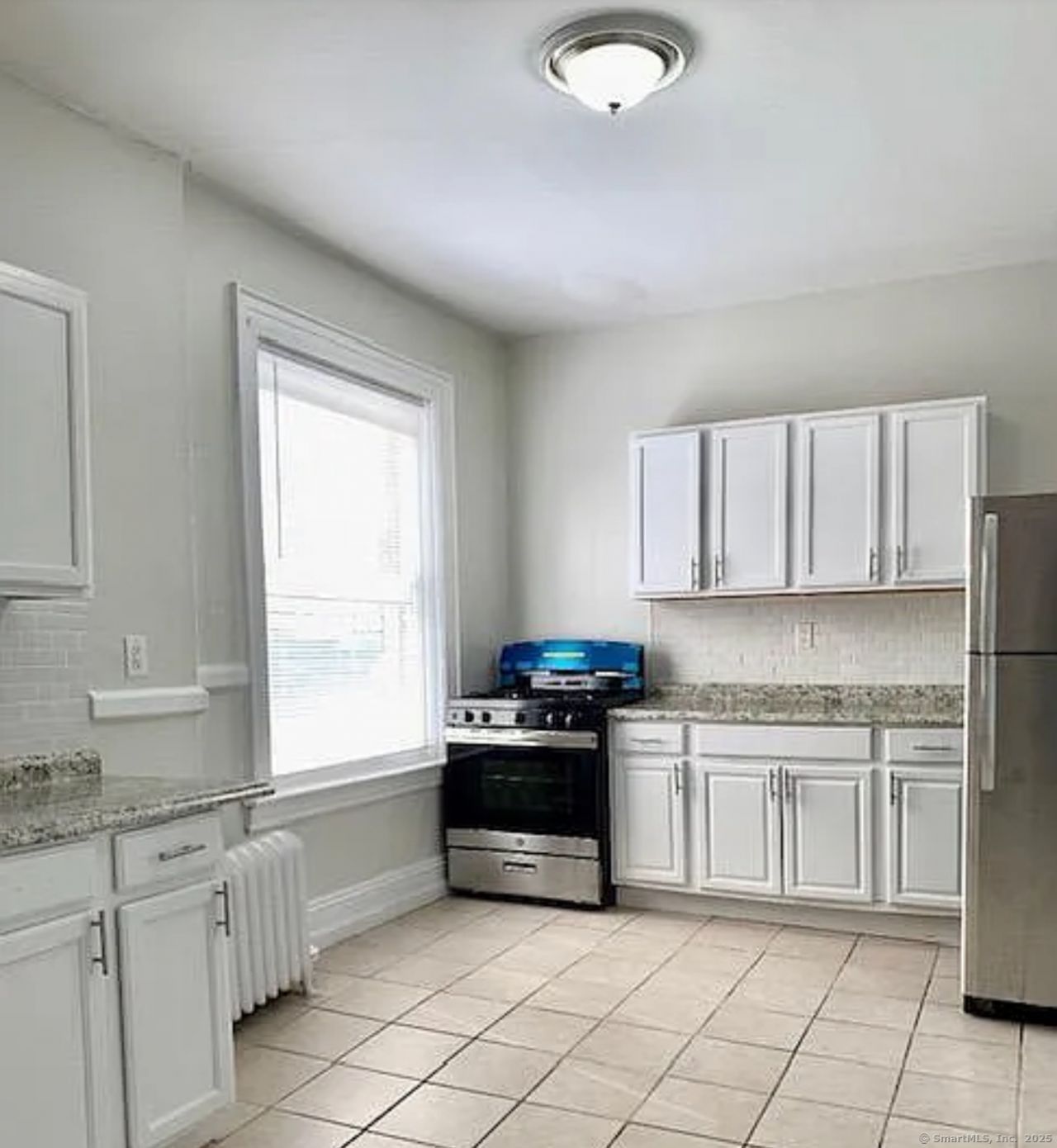 1589 Fairfield, Unit f6, Bridgeport, CT 06605 Main Photo