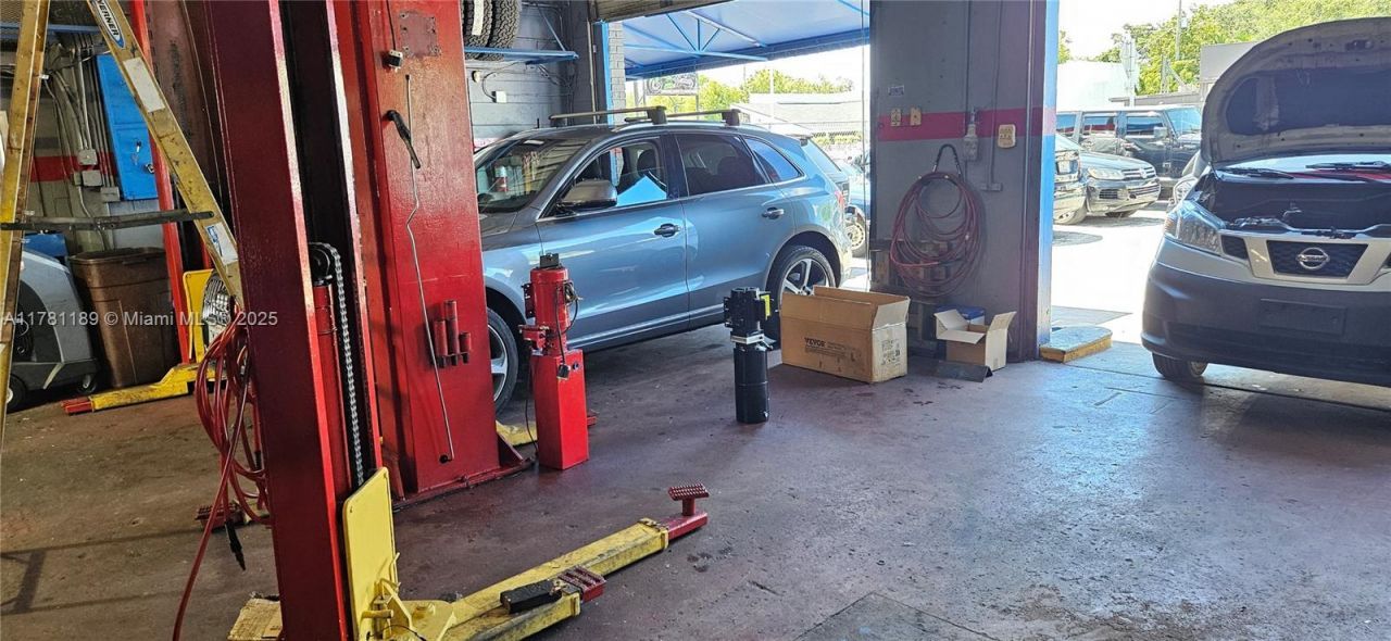 Please Call For Address, Miami, FL 33138 Photo