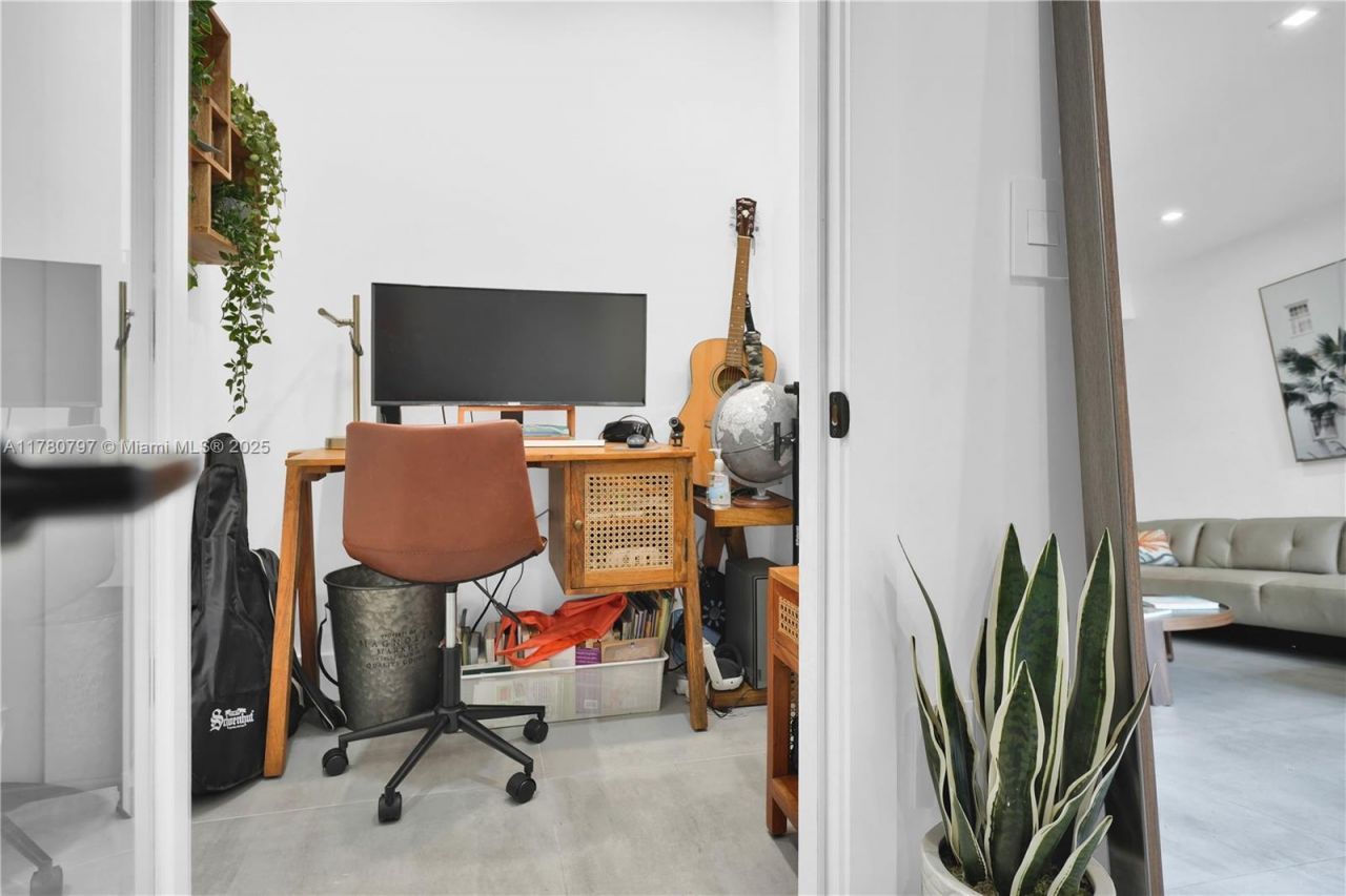 311 Poinciana Dr, Unit 801, Sunny Isles Beach, FL 33160 Photo