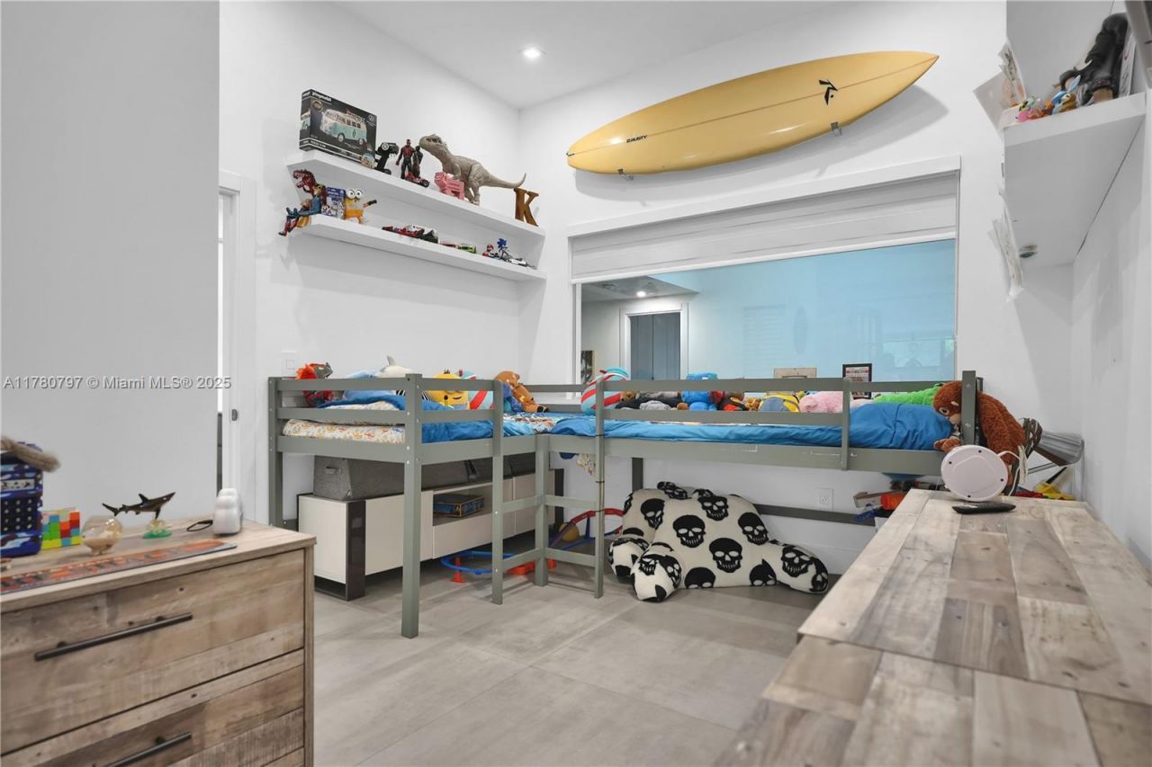 311 Poinciana Dr, Unit 801, Sunny Isles Beach, FL 33160 Photo