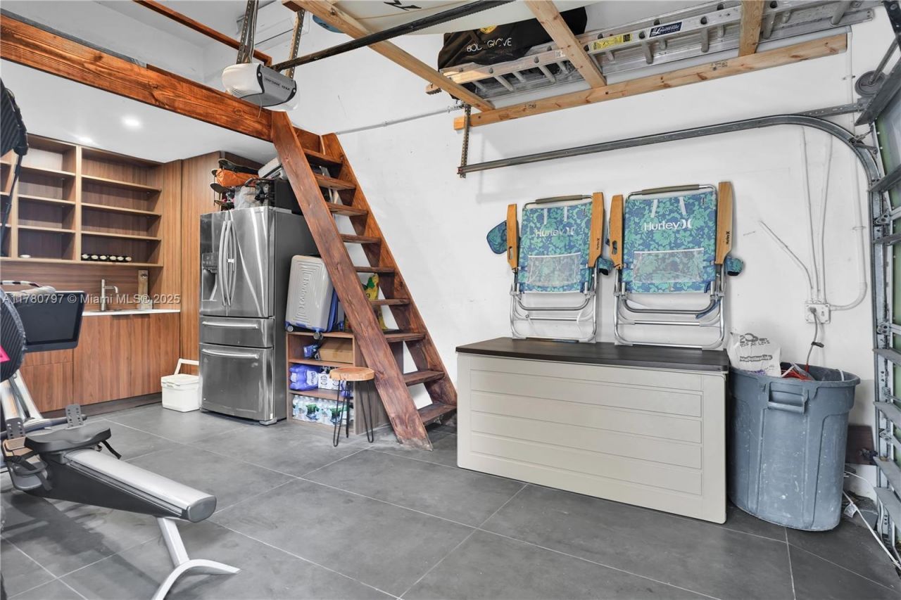 311 Poinciana Dr, Unit 801, Sunny Isles Beach, FL 33160 Photo