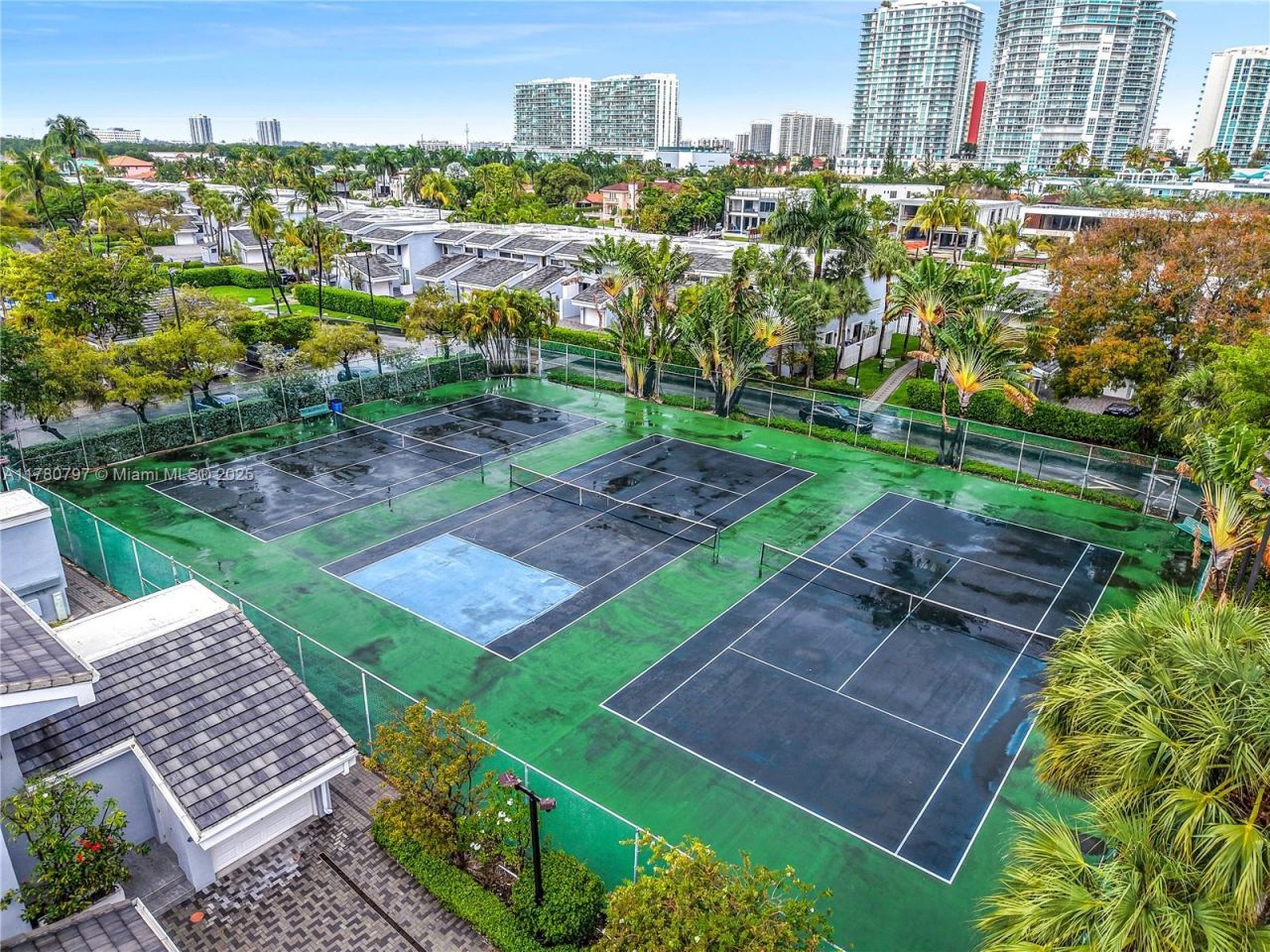 311 Poinciana Dr, Unit 801, Sunny Isles Beach, FL 33160 Photo