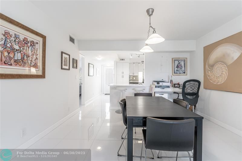 811 S Hollybrook Drive, Unit 301, Pembroke Pines, FL 33025 Photo