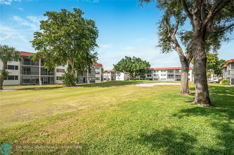 811 S Hollybrook Drive, Unit 301, Pembroke Pines, FL 33025 Photo