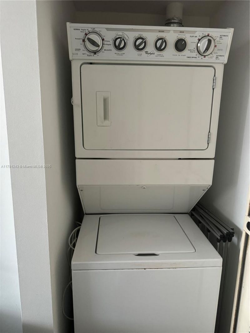 111 E Flagler St, Unit 901, Miami, FL 33131 Photo