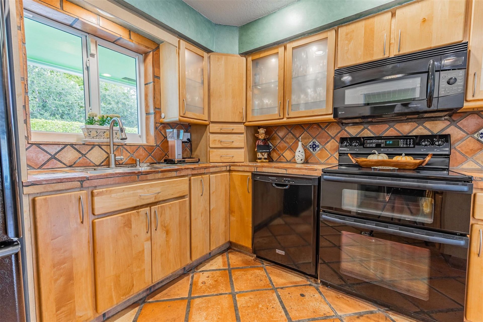 1924 NE 18th Street, Fort Lauderdale, FL 33305 Photo