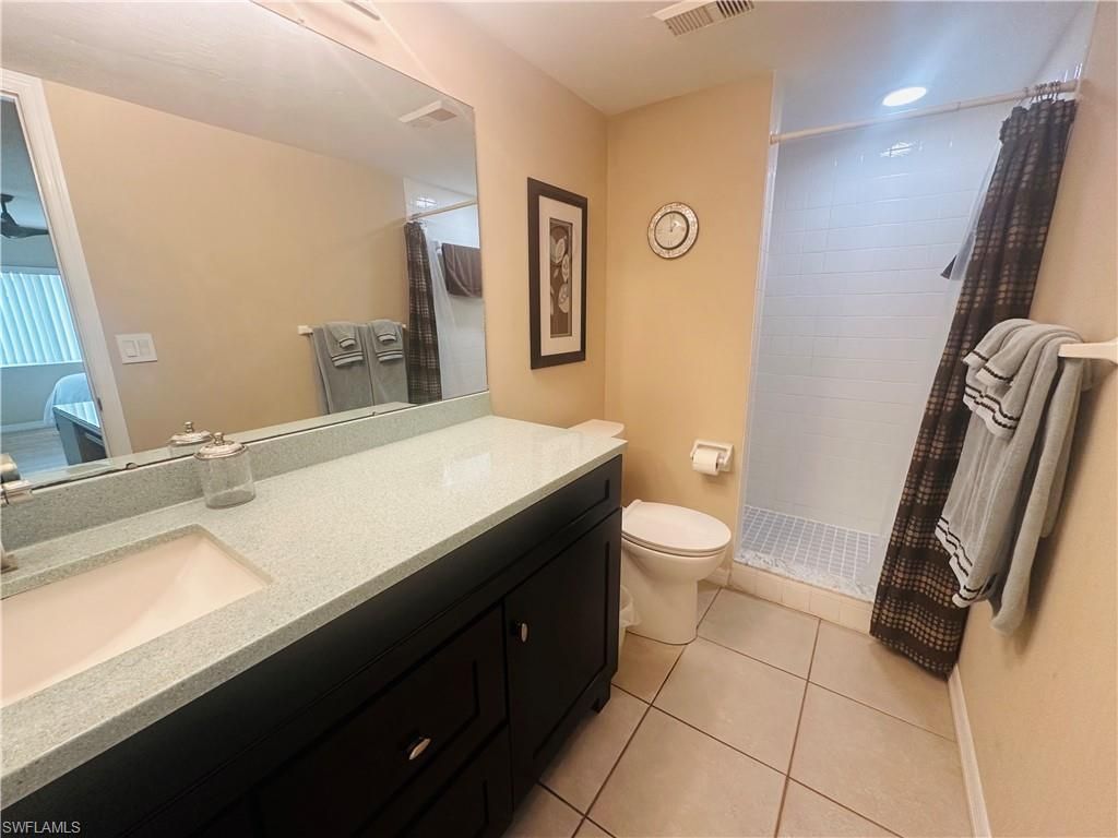 11610 Caravel Cir, Unit 102, Fort Myers, FL 33908 Photo