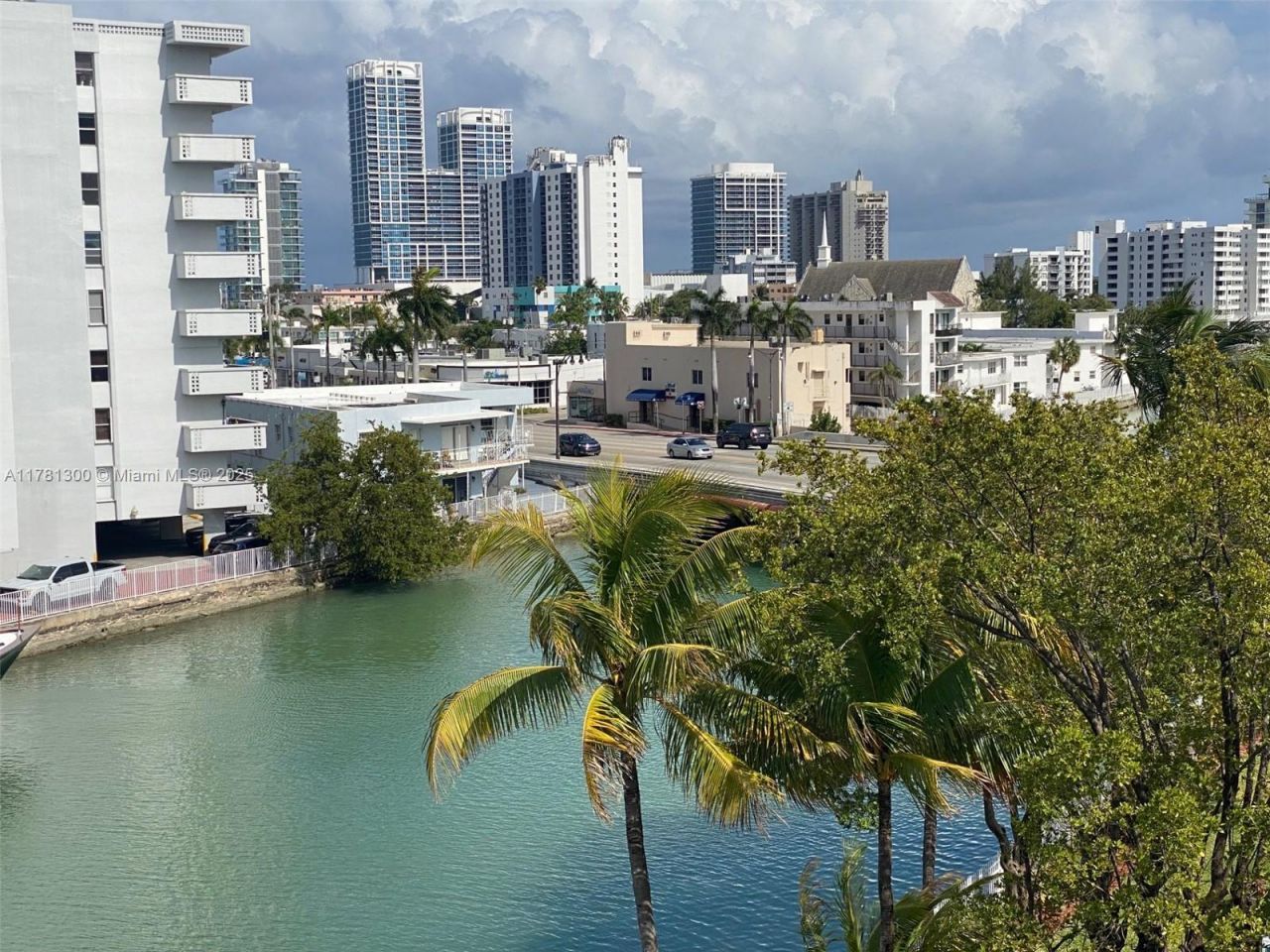 7125 Bay Dr, Unit 506, Miami Beach, FL 33141 Photo