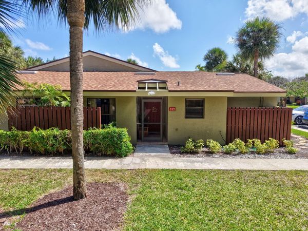 312 Meadows Drive, Boynton Beach, FL 33436