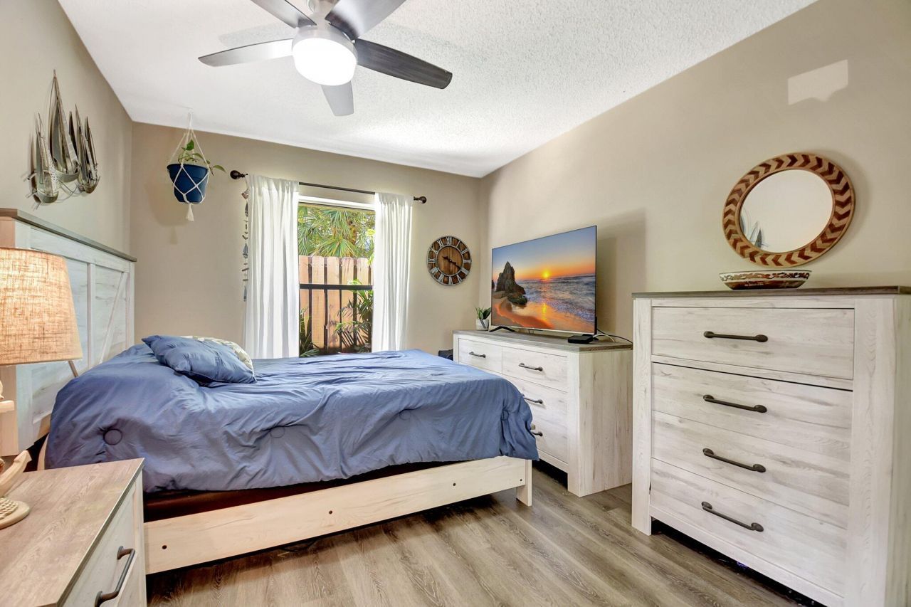 312 Meadows Drive, Boynton Beach, FL 33436 Photo